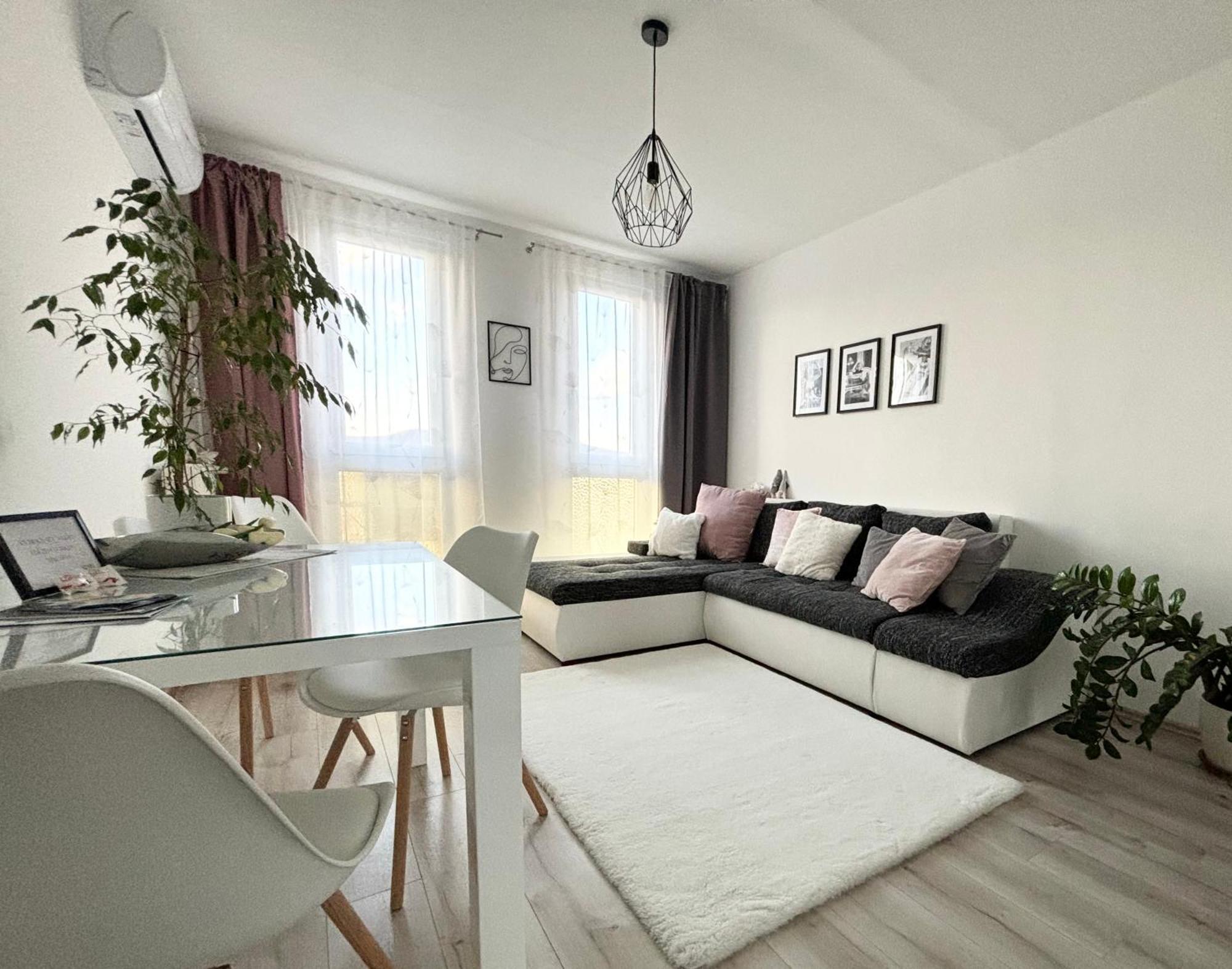 Glamour Residence Pécs Buitenkant foto